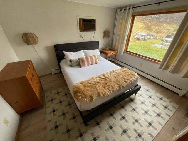 Berkshire Valley Inn North Hancock ภายนอก รูปภาพ